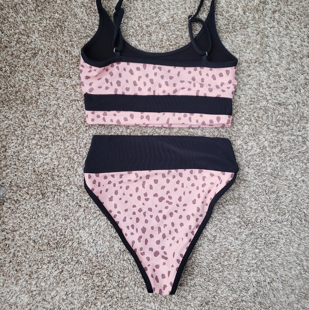 Beach Riot Pink and Black Leopard Bikini - Picture 4 of 8